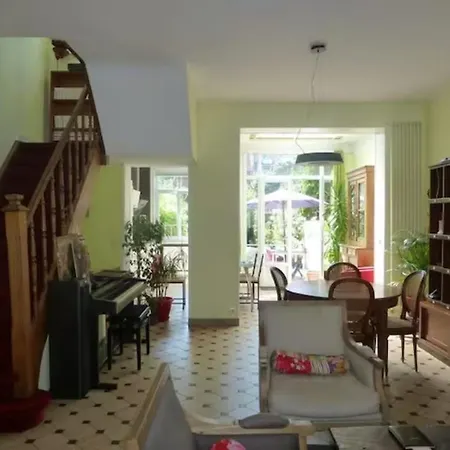 Maison Confortable Et Jardin A ليل